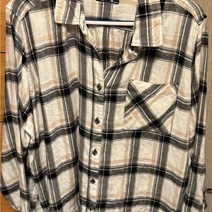 Women’s Magellan Outdoors “Boyfriend fit” Button Down Plaid Shirt XL NWT